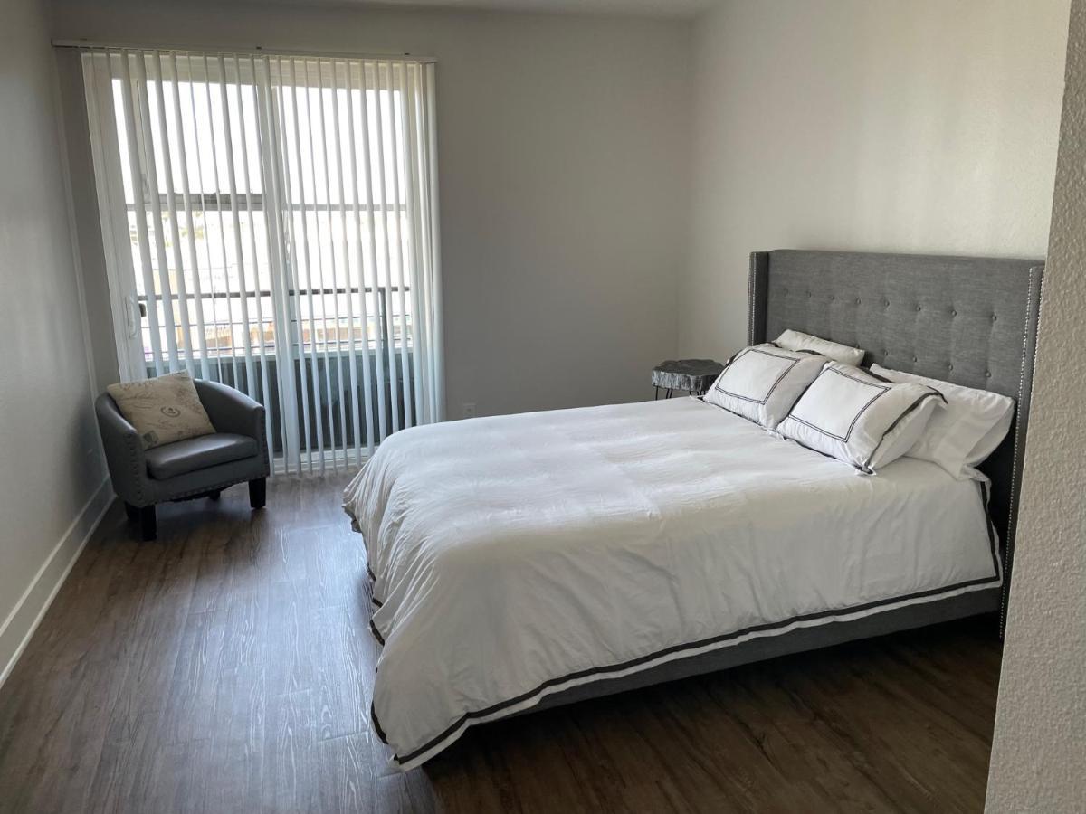 Villa Marina - Modern & Immaculate, Spacious, Gated Condo With Fireplace Pool, Gym, 2 Master Bedrooms Los Angeles Esterno foto